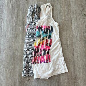 Womens Bundle of 2 Racerback Casual Tank Tops - M